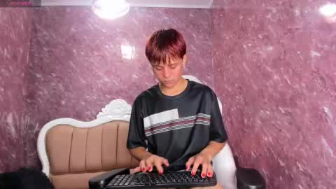 Zefir online show from 09.12.25