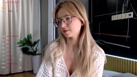 Avi online show from 10.10.25