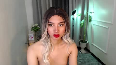 zelainalovetocum online show from 01.24.25