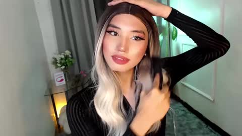 zelainalovetocum online show from 01.29.25