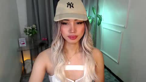 zelainalovetocum online show from 02.13.25