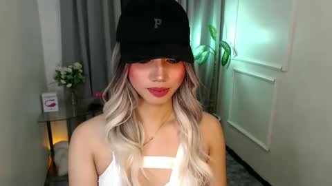 zelainalovetocum online show from 02.14.25