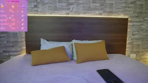 zenda_biancha online show from 04.10.26