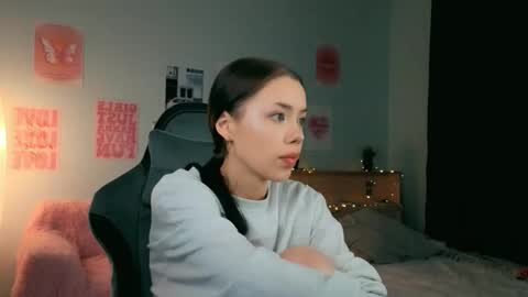 Snapshot of zeneexe chatting on 02.15.26 Lara online show from 02.15.26