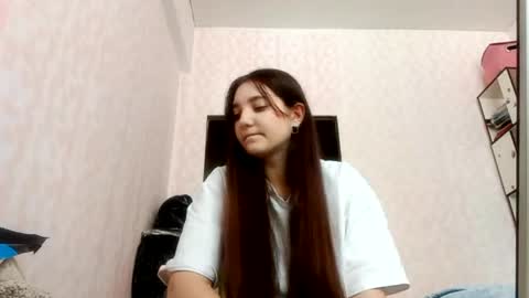 Snapshot of zeniabrossoit chatting on 03.02.26 zeniabrossoit online show from 03.02.26