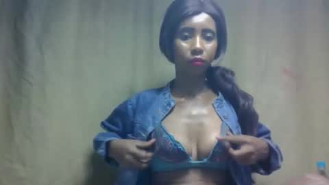 Snapshot of zeolineess chatting on 09.30.25 zeolineess online show from 09.30.25