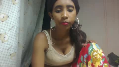 Snapshot of zeolineess chatting on 10.04.25 zeolineess online show from 10.04.25