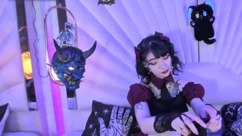 Snapshot of zephirah_abney chatting on 12.14.24 online show from 12.14.24