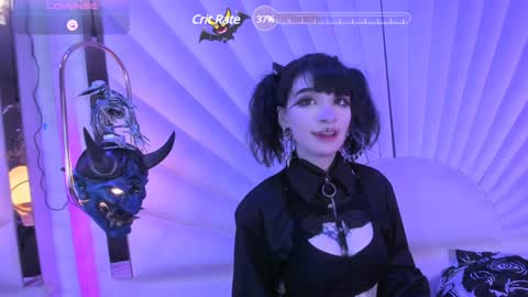 Snapshot of zephirah_abney chatting on 12.17.24 online show from 12.17.24