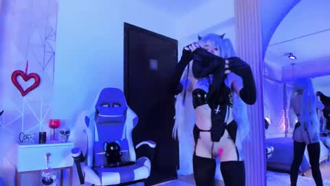 Snapshot of zephirah_abney chatting on 02.23.25 online show from 02.23.25