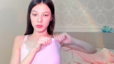 Snapshot of zerelle chatting on 02.09.26 Ivy online show from 02.09.26