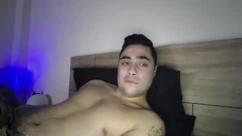 Snapshot of zerm1 chatting on 12.10.24 zerm1 online show from 12.10.24