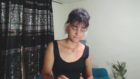 Snapshot of zero__o chatting on 02.19.25 ZERO online show from 02.19.25