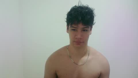 Snapshot of zeus_183 chatting on 03.08.26 zeus_183 online show from 03.08.26