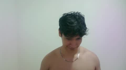 Snapshot of zeus_183 chatting on 03.19.26 zeus_183 online show from 03.19.26