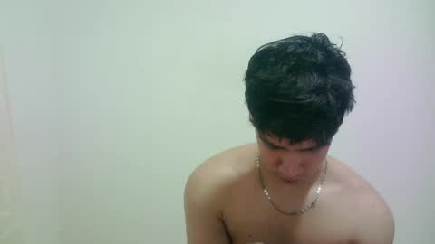 Snapshot of zeus_183 chatting on 04.11.26 zeus_183 online show from 04.11.26