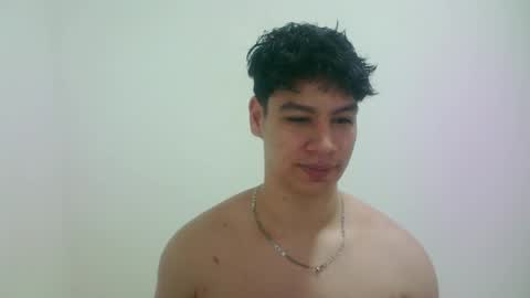 Snapshot of zeus_183 chatting on 04.14.26 zeus_183 online show from 04.14.26