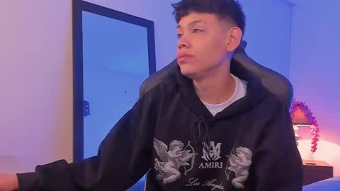 Snapshot of zeus_blaze chatting on 09.13.25 zeus_blaze online show from 09.13.25