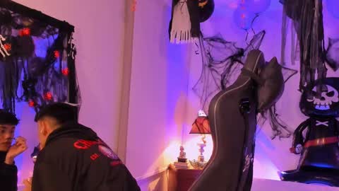 Snapshot of zeus_blaze chatting on 10.07.25 zeus_blaze online show from 10.07.25