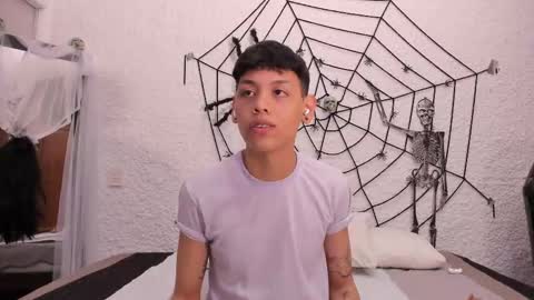 Snapshot of zeus_blaze chatting on 10.10.25 zeus_blaze online show from 10.10.25