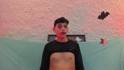 Snapshot of zeus_blaze chatting on 10.25.25 zeus_blaze online show from 10.25.25