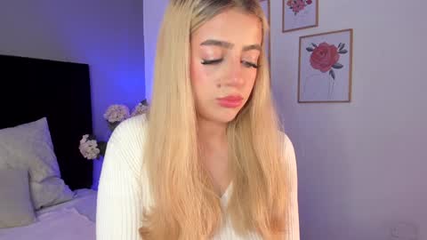 Zhavia  online show from 02.08.25