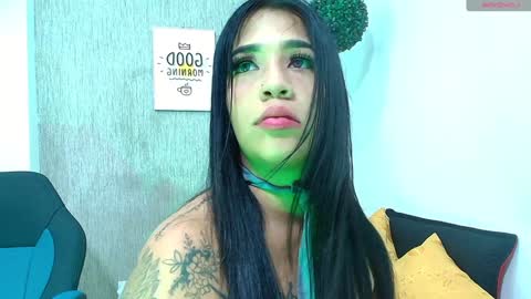 ZHAMIRA  ANDRES online show from 01.12.25