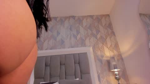 zharia_lux25 online show from 06.06.26