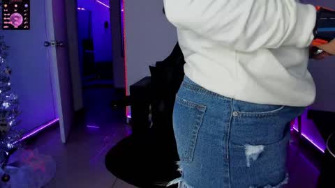 zhoestrong online show from 01.07.25