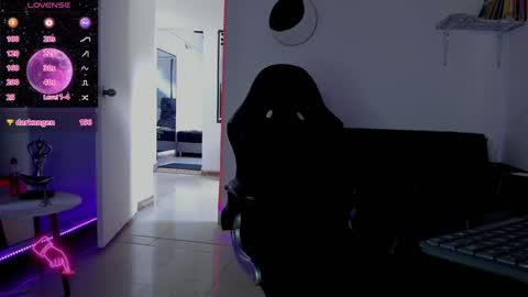 zhoestrong online show from 01.15.25