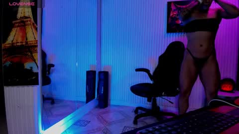 zhoestrong online show from 04.17.26