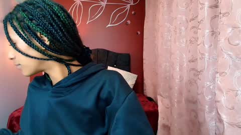 Zia Green online show from 01.06.25