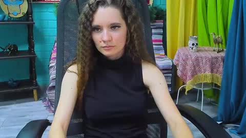 zianichols online show from 01.22.25