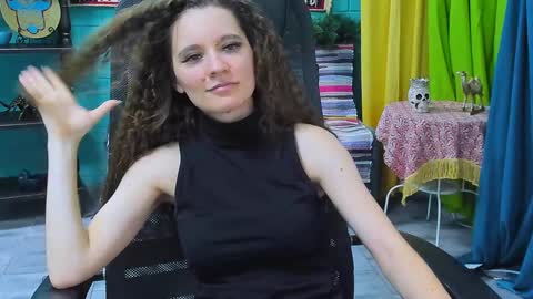 zianichols online show from 01.22.25