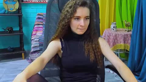 zianichols online show from 01.27.25