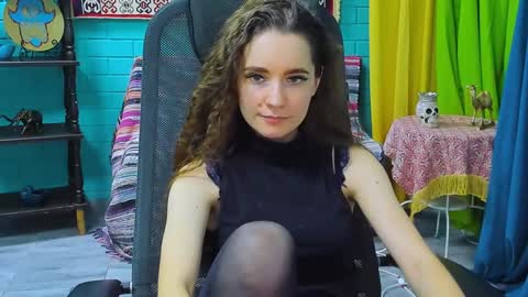 zianichols online show from 01.29.25