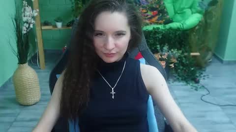 zianichols online show from 02.18.25