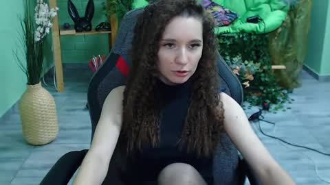 zianichols online show from 02.20.25