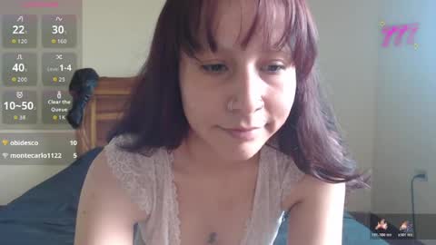 Snapshot of ziggyblunt chatting on 05.25.26 ziggyblunt online show from 05.25.26