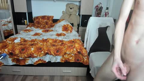 Snapshot of zincky chatting on 01.13.25 zincky online show from 01.13.25