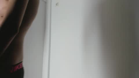 Snapshot of zincky chatting on 10.16.25 zincky online show from 10.16.25