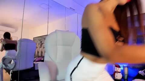 Nia  online show from 12.02.25