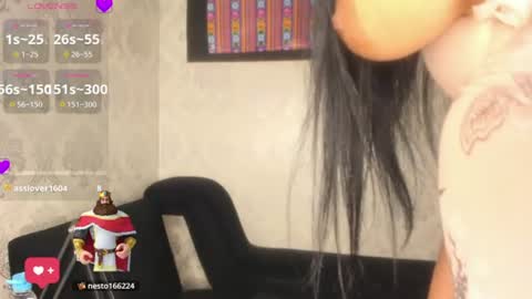 Snapshot of zisary chatting on 07.24.26 Zisary online show from 07.24.26