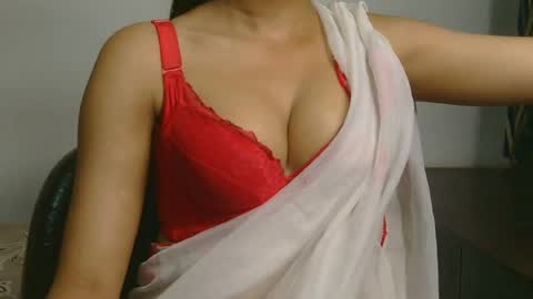 Snapshot of ziyaa_1 chatting on 06.20.26 Ziyaa online show from 06.20.26