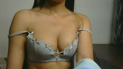 Snapshot of ziyaa_1 chatting on 07.15.26 Ziyaa online show from 07.15.26