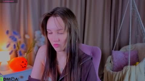 Zlata  Mon Tue Thu Fri Sun Sa GMT 3 0000pm - 0600pm  online show from 11.03.25