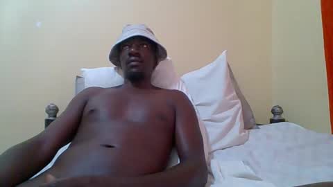 Zlatann2012 online show from 11.16.25