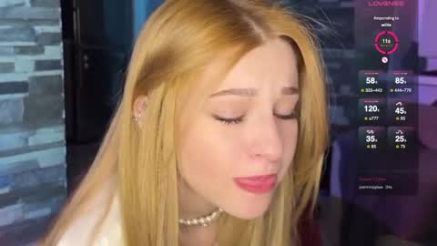 Snapshot of zoe__0 chatting on 02.28.25 Zoe online show from 02.28.25