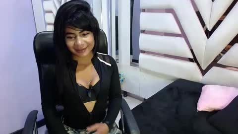 Zoe Browns online show from 10.17.25