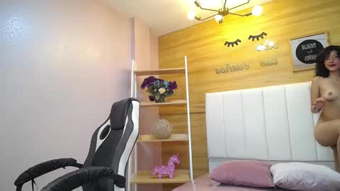 Snapshot of zoe_ch_ chatting on 02.27.25 zoe_ch_ online show from 02.27.25